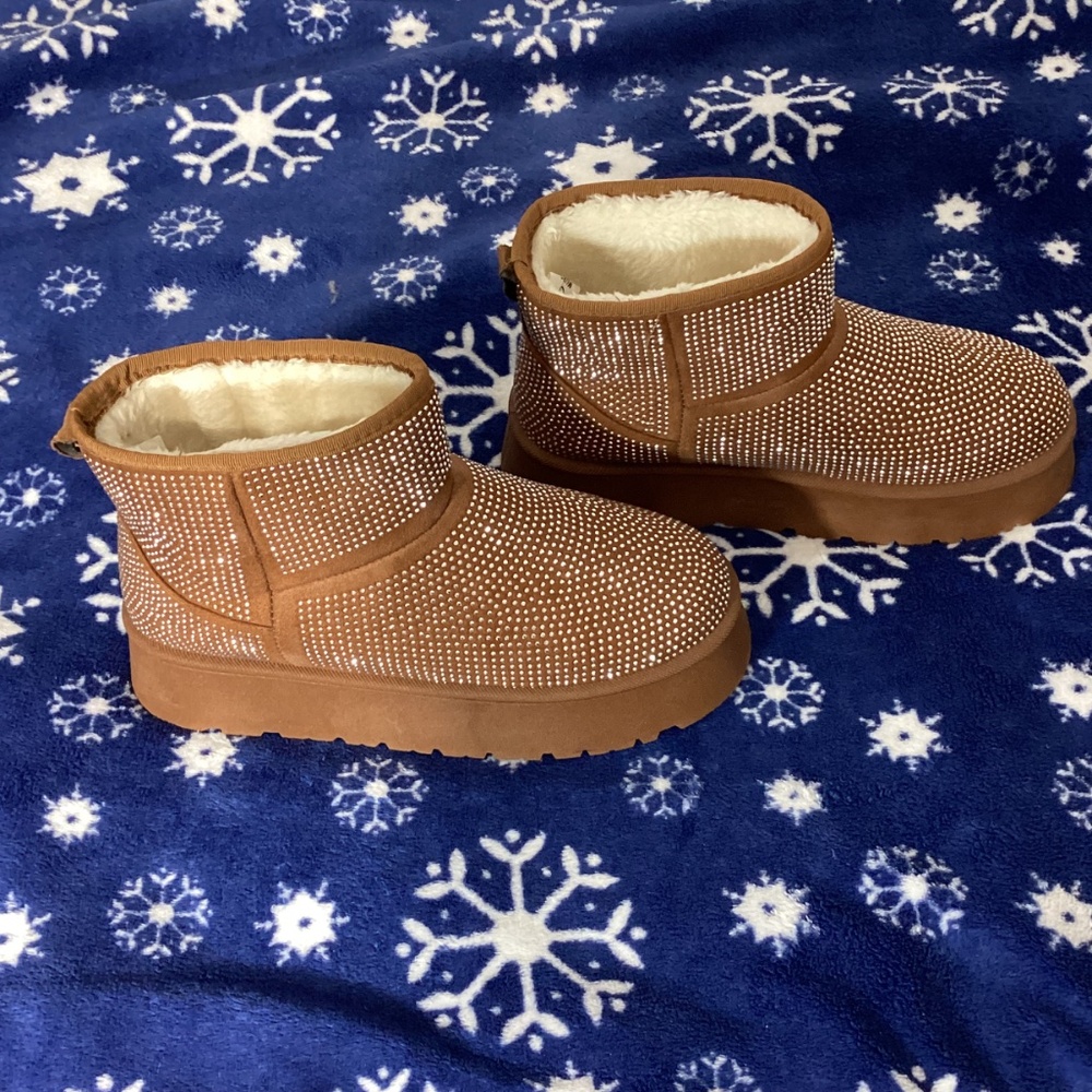 NEW W/O BOX TARYN by TARYN ROSE SZ 10 BROWN ANKLE BOOTS SILVER BEADS GLAMOUR - Picture 7 of 8